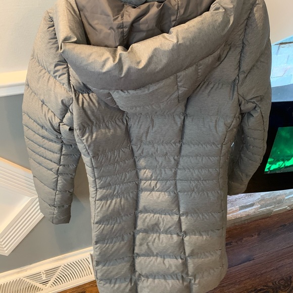 North face jacket - Picture 2 of 3